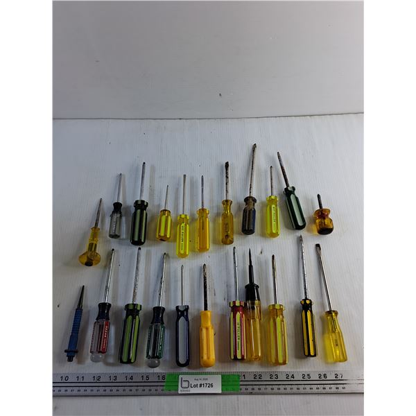 Various Screwdrivers - Robertson, Philips and Flat