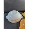 Image 2 : (3)  Pyrex Bowls 10", 8" and 7"