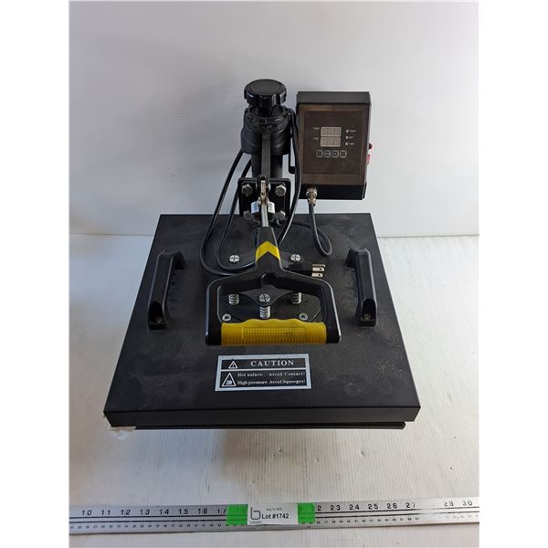*Heat Press Machine - Powers On, As Is, Cannot Ship