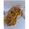 Image 3 : (2) Extension Cords And Power Bar