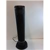 Image 2 : *3 Speed Rotating Fan Powers On Blows Air - AS IS  -  PICK UP