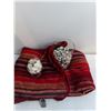 Image 3 : Glass Jars of Various Sea Shells. Blanket Included  -  PICK UP