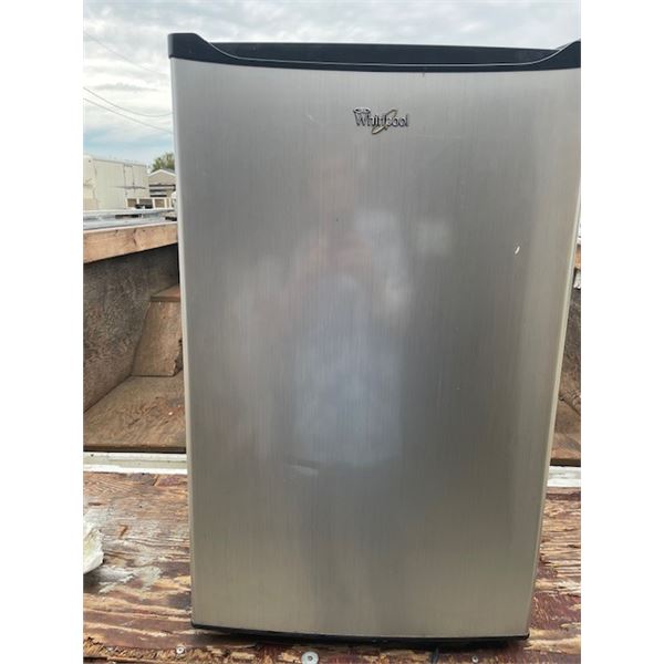 *Whirlpool Bar Fridge-Cannot Ship