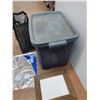 Image 6 : **Ziploc Space Bags 23" x 18", Picture Frame 13" x 11" and Plastic Tote with Lid 24" x 15" x 16"