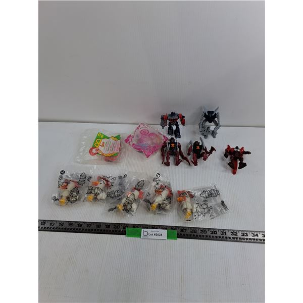 (5) NIB Fiesty Pets Burger King Toys, (2) NIB McDonalds Toys Barbie & My Little Pony, Transformer To