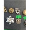 Image 4 : Jewelry Lot - (8) Brooches, (2) Pendants, (1) Earring