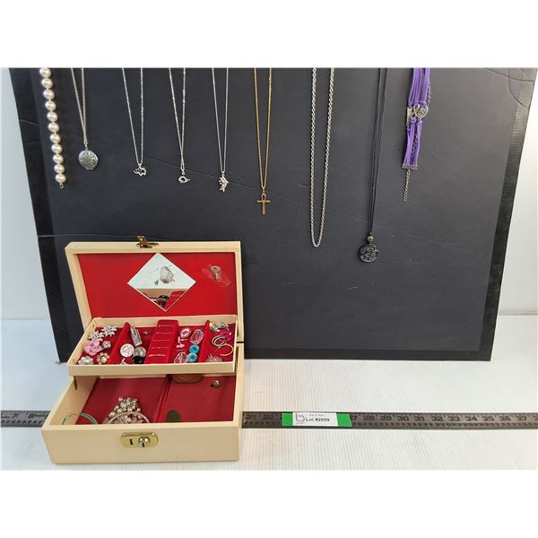 Jewelery Lot + Jewelery Box