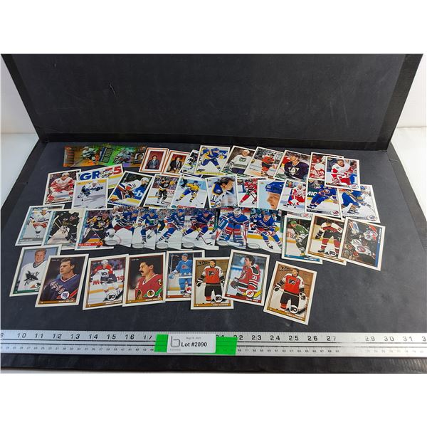 Various Trading Hockey Cards - O Pee Chee, Parkhurst and Upper Deck