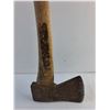 Image 2 : 28" Axe, Pickup Preferred