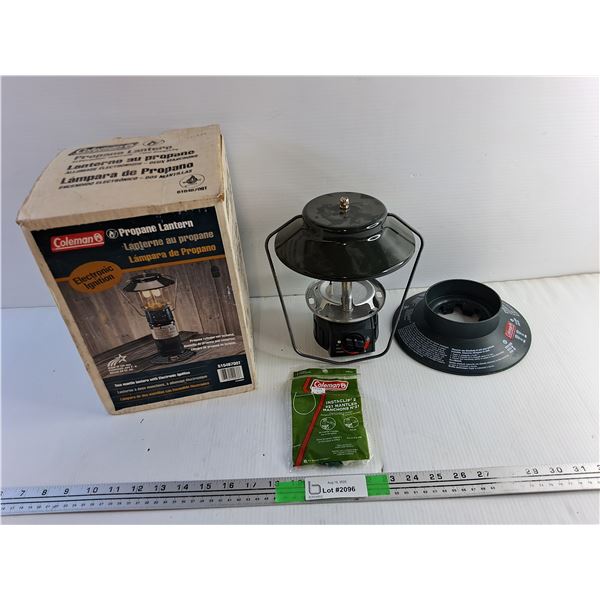 Coleman Propane Lantern with Electronic Ignition - Missing Glass