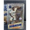 Image 2 : 42 Dodgers Jackie Robinson Baseball Figure - NIB
