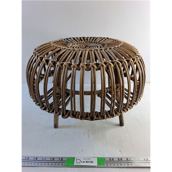 Wicker Foot Rest 12" x 17", Pickup Preferred