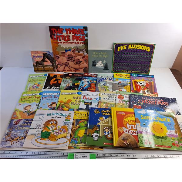 Various Kids Books - I Can Read, The Three Little Pigs and A Charlie Brown Christmas