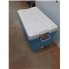 Image 3 : Coleman Portable Cooler 25" x 13" x 15"  -  PICK UP