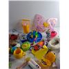 Image 5 : Various Kids Toys, Plush Slippers, Water Bottle
