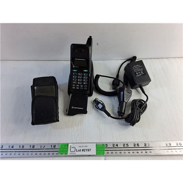 Motorola MicroTac 650 Telephone, Charging Station and Phone Case - As Is