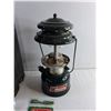 Image 3 : 1992 Coleman Kerosene Lantern and Lantern Case needs globes