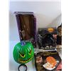 Image 2 : Halloween Decor, Pumpkin Carving Kit and Glamour Masks