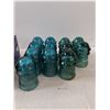 Image 3 : (12)Vintage Heminggray No. 9 Blue Glass Insulators