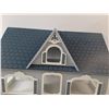Image 4 : Wall Mount Doll House Clean Good Condition 16" x 7" x 14.5" - AS IS