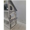 Image 6 : Wall Mount Doll House Clean Good Condition 16" x 7" x 14.5" - AS IS