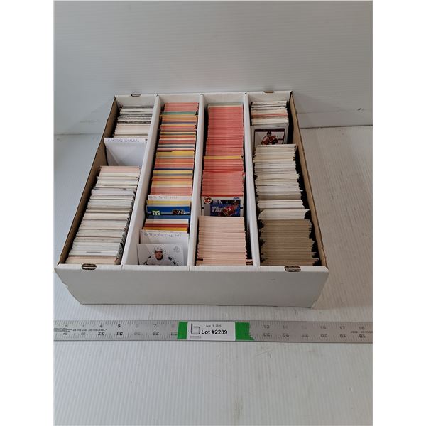 Mixed Sorted Lot Of Hockey Cards, CANNOT AUTHENTICATE