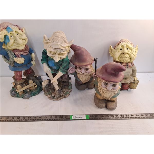 *(5) Lawn Gnomes With Rubbermaid, Cannot Ship