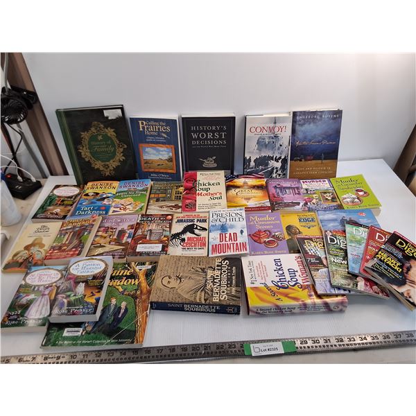 (33) Books, Jurassic Park, Readers Digest, Denise Swanson, Misc
