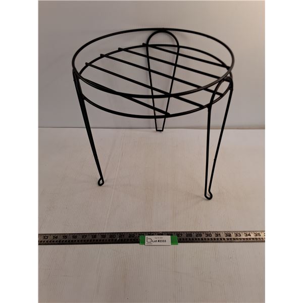 14" Wide Wire Flower Pot Stand, Cannot Ship