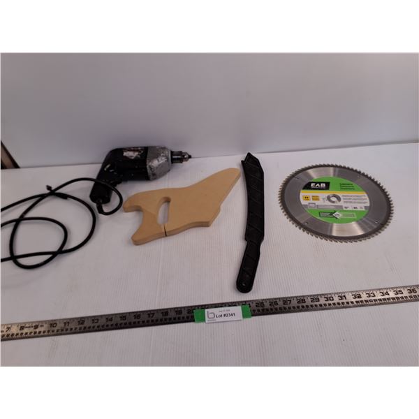 Black & Decker Drill works, (2) Push Sticks, 10" Cabinetry Blade