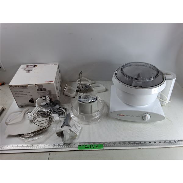 Bosch 800w Universal Plus Mixer Powers on With Large Slicer Shredder Attachment As-Is CANNOT SHIP