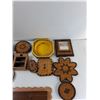 Image 3 : Key Rack, Wall Decorations, Calender, Misc