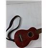 Image 3 : Ukulele With Leather Strap