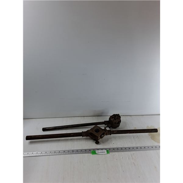 (2) Pipe Threaders - As Is