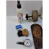 Image 2 : Lot: Rounding Grinding Stone, Velcro, Knee Pads, Pressure Gauge, Misc