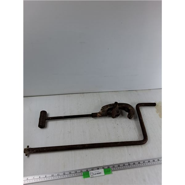 Vintage Pipe Cutter, Metal Pole - as Is