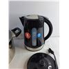 Image 5 : Hamilton Beach Electric Kettle - Powers On, As Is and 11" Cooking Pot