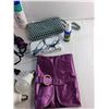 Image 6 : Catit Air Humidifier, Conair Electric Hair Brush, Waterpub Book, Ladies Hand Bag, Light Bulbs, Misc