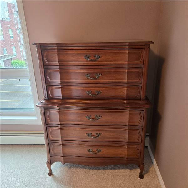 2-Tiered Dresser (one piece) with 6 Drawers-38"l x 20"w x 52"t  -  PICK UP ONLY