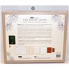 Image 10 : White Lotus, The - S3 Travel Set (incl. Jason Isaacs-signed Journal)!