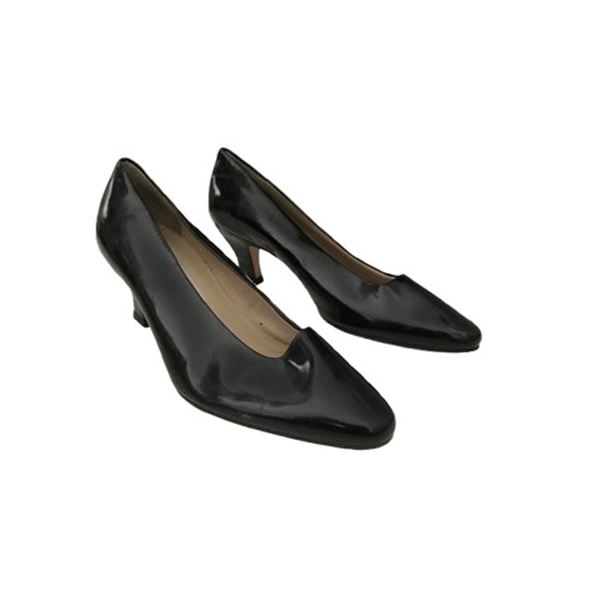 Alibi TV Movie Tori Spelling Shoes