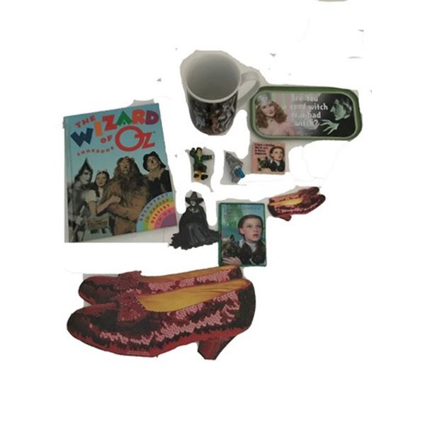 Wizard of Oz Collectible Lot
