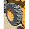 Image 24 : SKID STEER : CASE 1840 : DIESEL