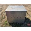 Image 3 : Aluminum Truck Storage / Tool Box (28"H x 32-1/2"W x 26-1/2"D)