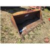 Image 2 : Skidsteer Attachment : Tooth Bucket (62"W)