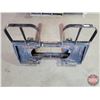 Image 4 : SKID STEER Forks : LAKEVIEW Equipment (48")