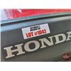 Image 11 : HONDA EU3000 IS Inverter Generator : Electric Start (c/w Battery Tender)