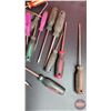 Image 2 : Grouping: Large Variety of Screwdrivers