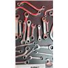 Image 3 : Grouping: Large Variety of Combination Wrenches; Gear Wrenches & Stubby Wrenches