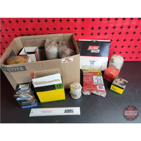 Box Lot: Variety Oil & Air Filters